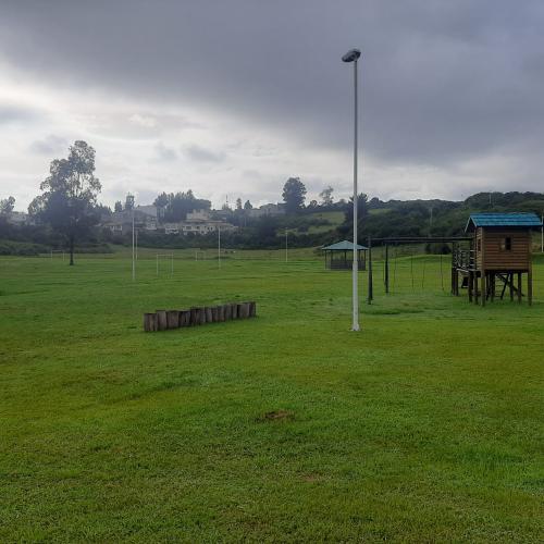 EL COLIBRI, Terreno 670m2, en urbanización, todos los servicios, frente 43 metros