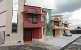 ARRIENDO casa en conjunto, 3 alcobas, área de servicio, patio, 2 garages
