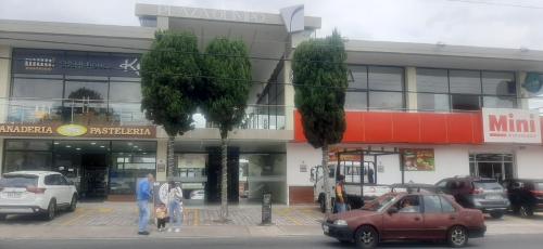 Rento Consultorios en Planta baja, Centro comercial Plaza Olimpo, parte de KRYOCARE