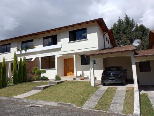 LOS CHILLOS, Playa Chica, vendo casa con un dormitorio con baño privado en Planta baja
